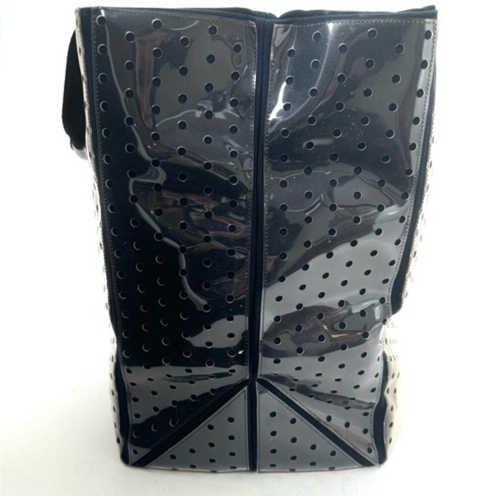 Chanel ENORMOUS tote, black + white fabric w/perforated pvc layer over material - Picture 14 of 16